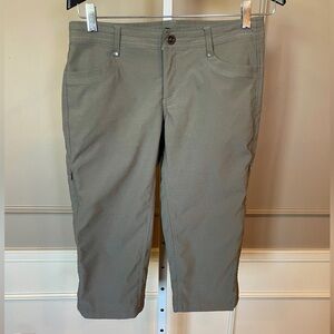 Kuhl Trekr Women's Capri 6 EUC Stone Gray Pockets Outdoors Casual Biking